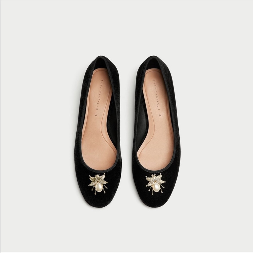 Zara Trafaluc Beetle Embellished Velvet Flats shoes limited edition